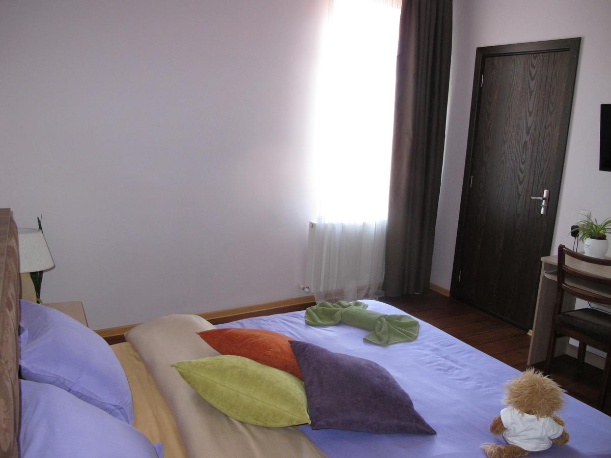 Guesthouse Honeymoon Sighnaghi Esterno foto